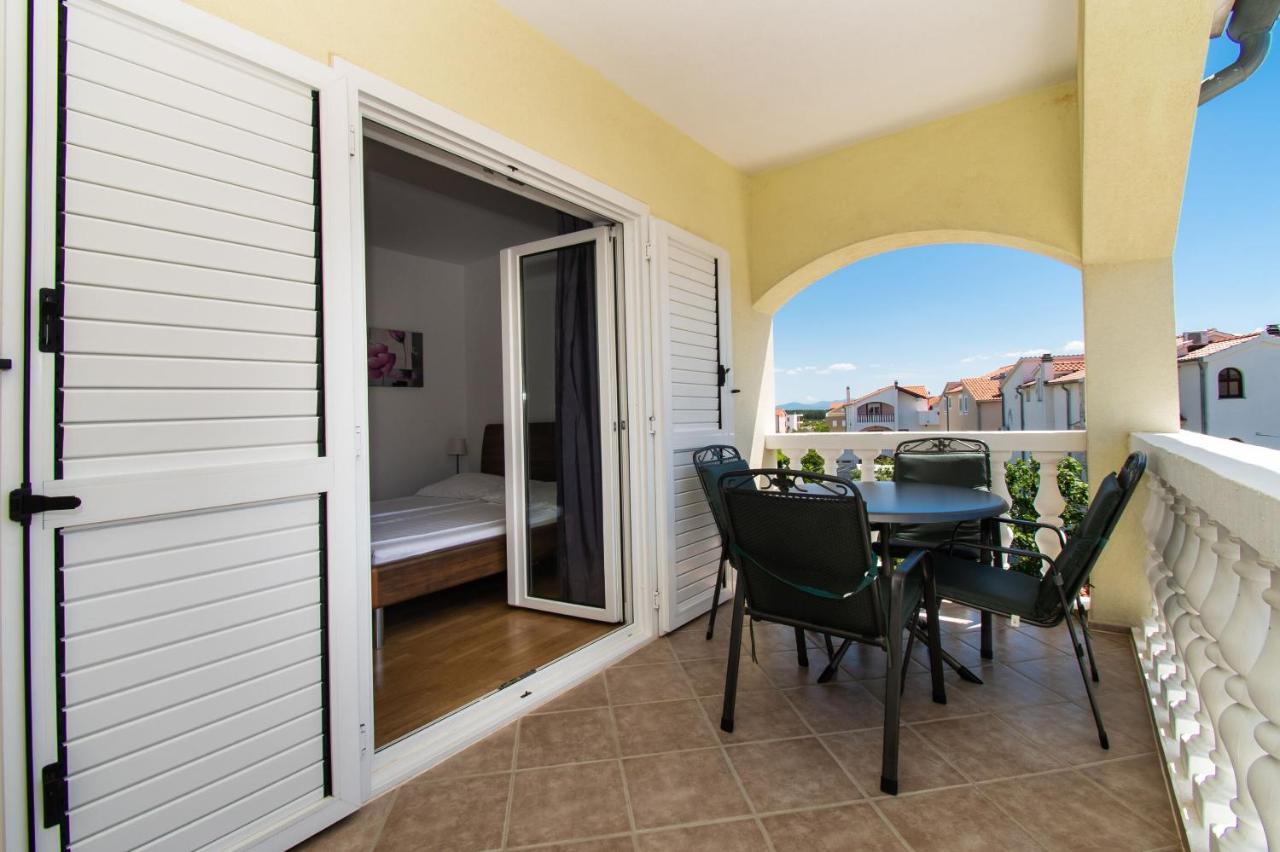 Apartments Kendes Vodice Extérieur photo